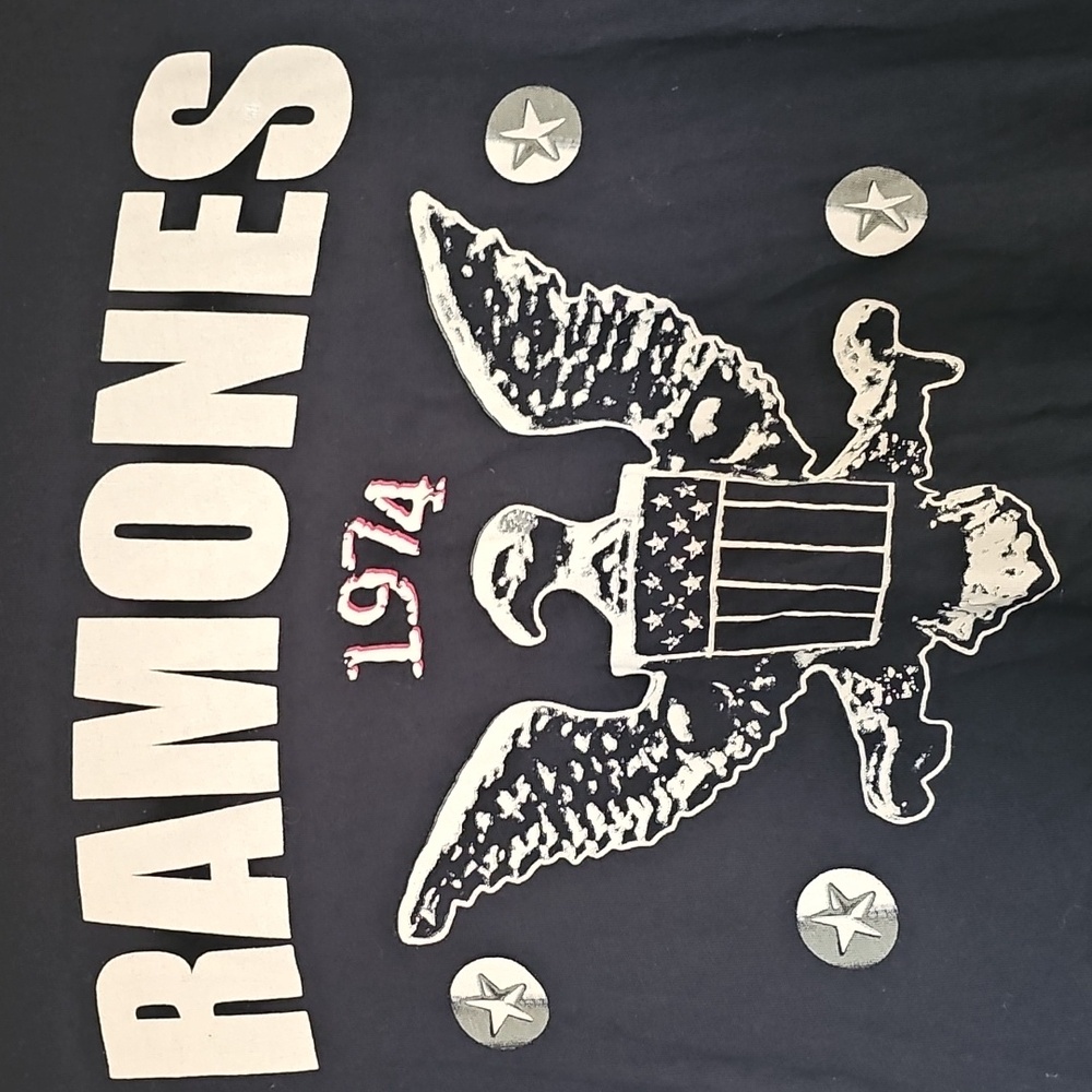 Chaser Ramones 100% Cotton Band Tee Black Large - Picture 2 of 7
